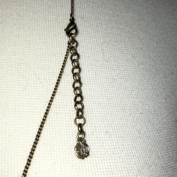 Lucky Brand necklace in Gold. - Picture 3 of 3